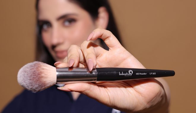 Foundation Brush and Powder Brush: Which is Better